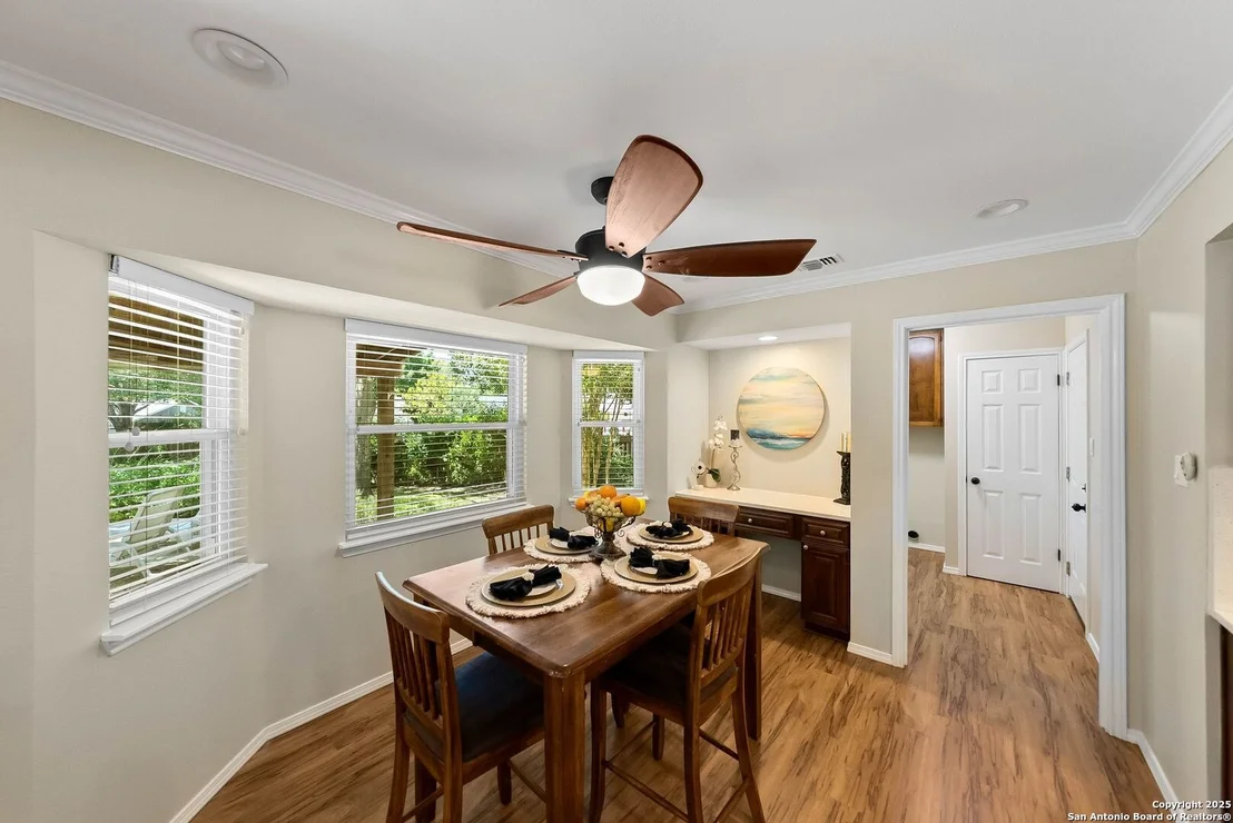 Photo of 15251 Oak Spring