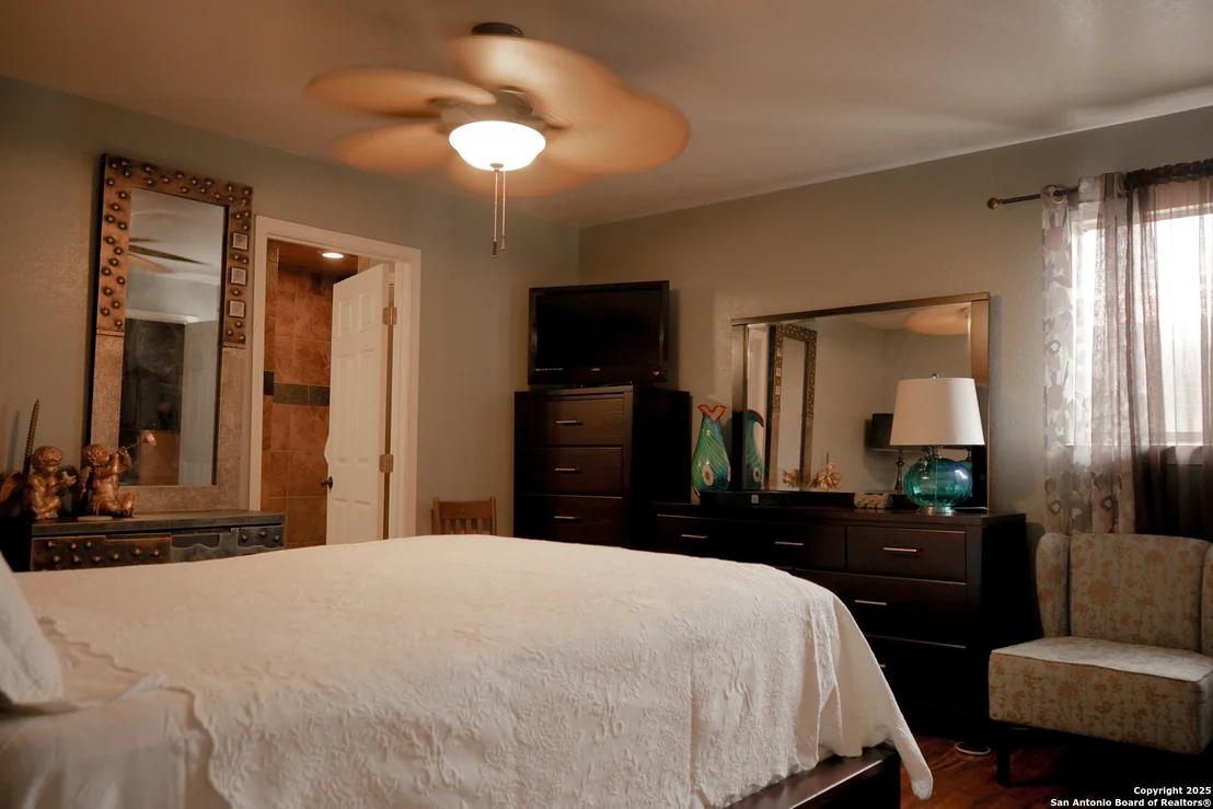 Photo of 323 Pletz