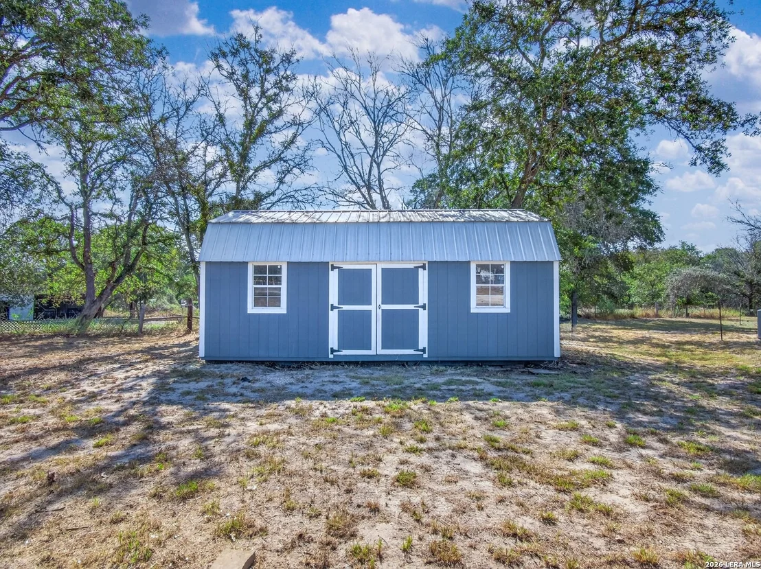 Photo of 209 Sandy Oaks Dr