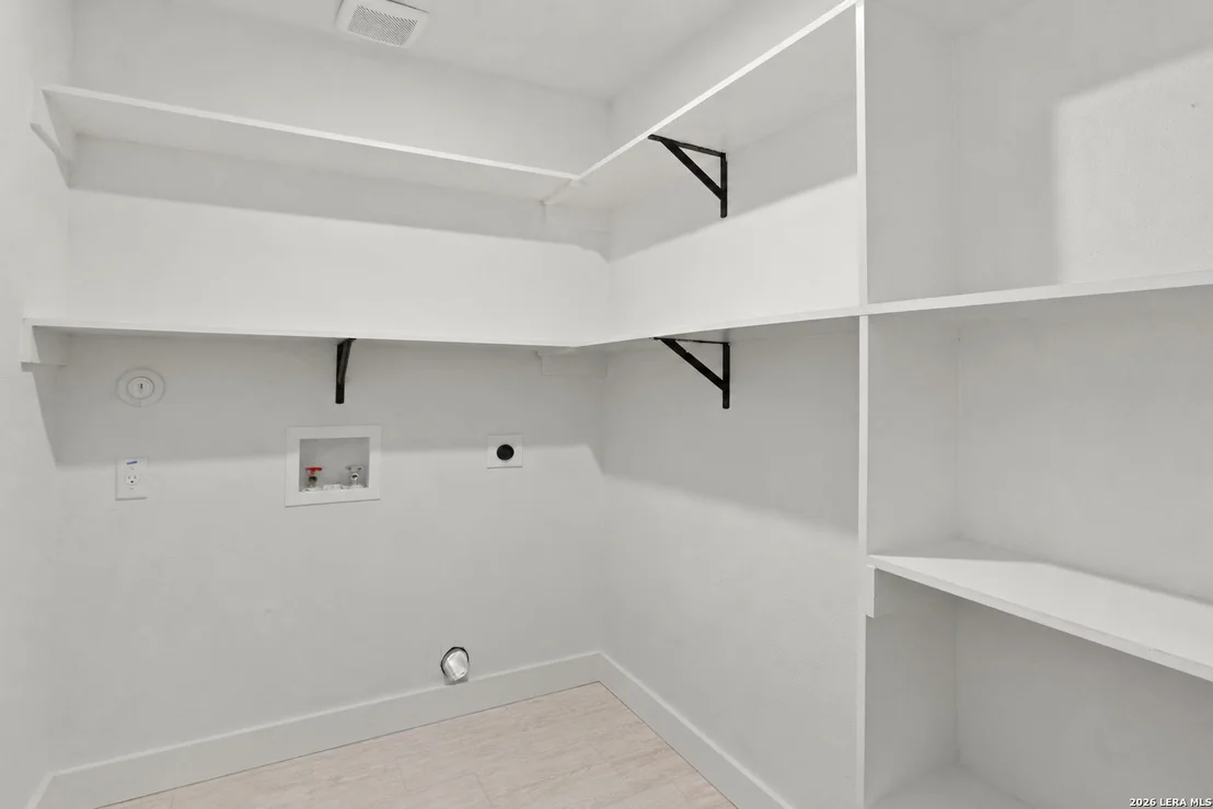 Photo of 219 THORAIN BLVD