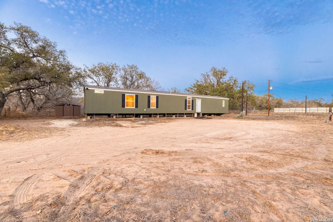 Photo of 2383 Tomblin