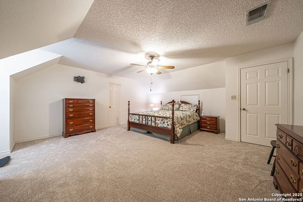 Photo of 750 Forest Trail