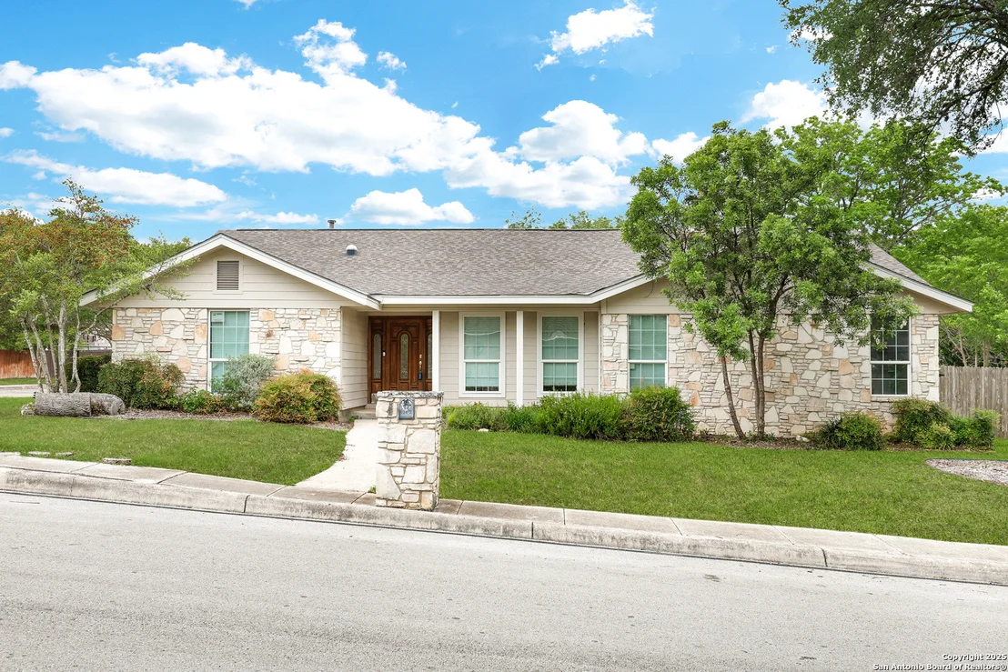 Photo of 13403 Barnsbury Sq