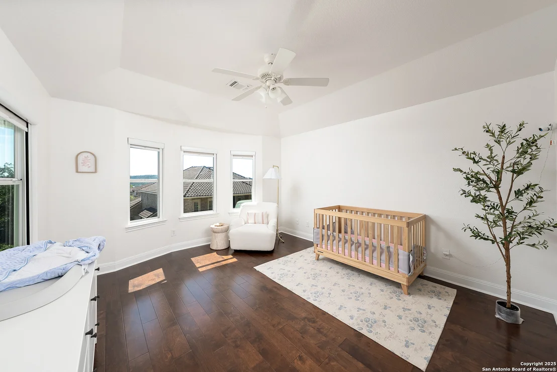 Photo of 24806 Ellesmere