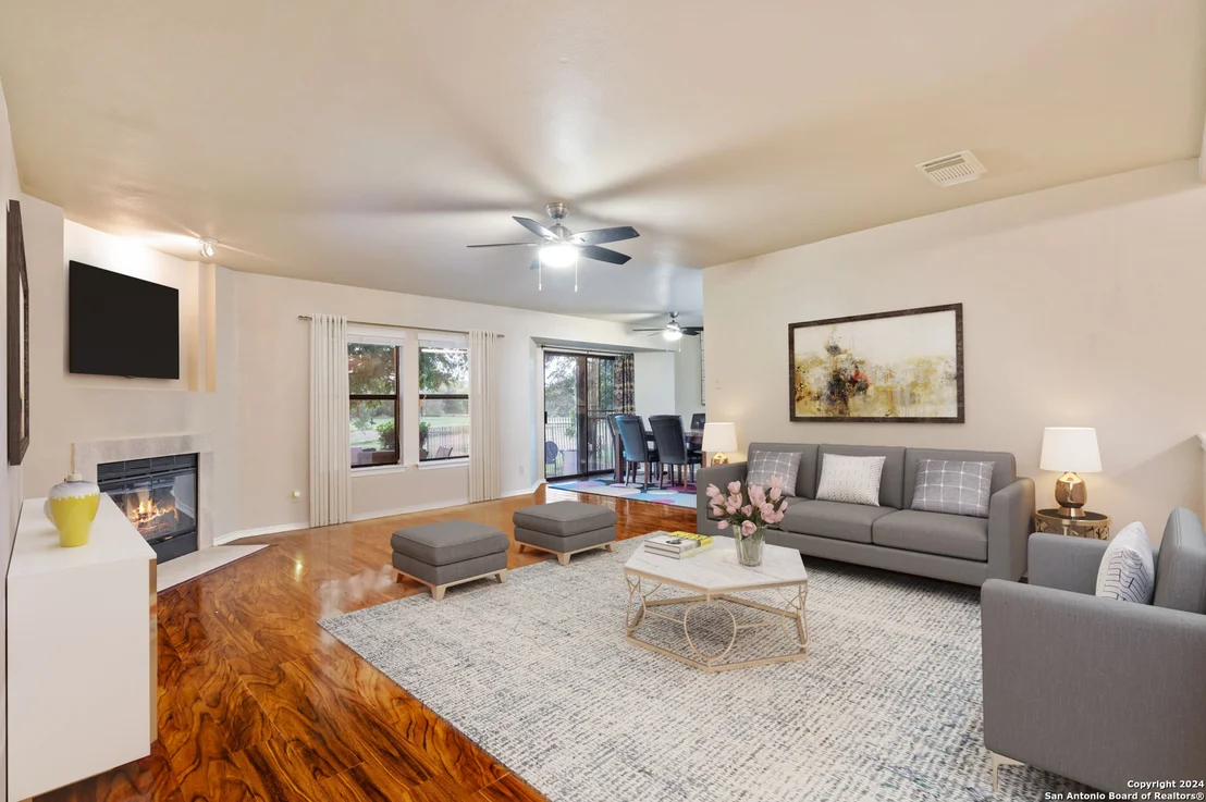 Photo of 7423 LEGEND POINT DR