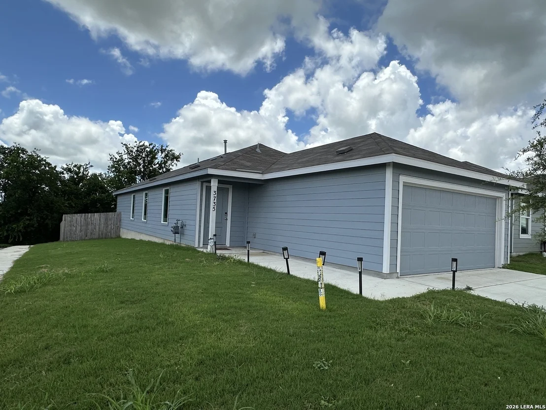 Photo of 3735 Moon Hill
