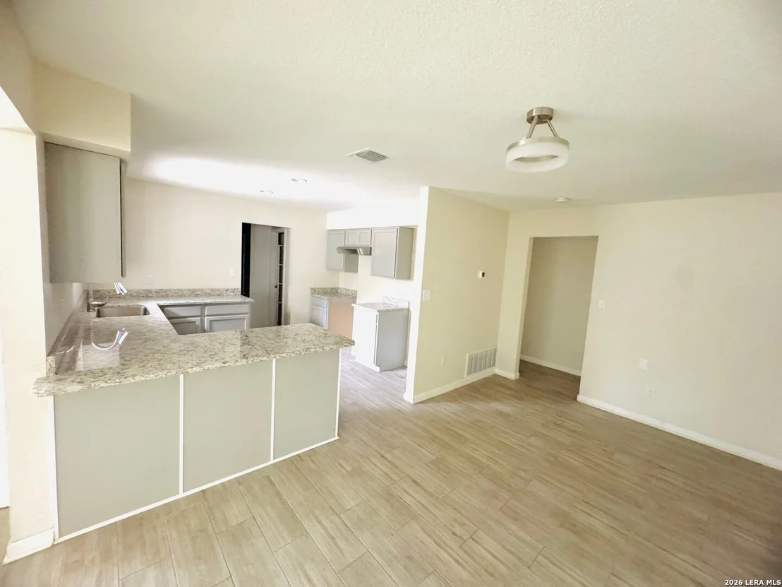 Photo of 25 Sunrise Dr.