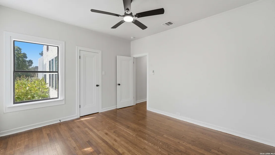 Photo of 237 DONALDSON AVE