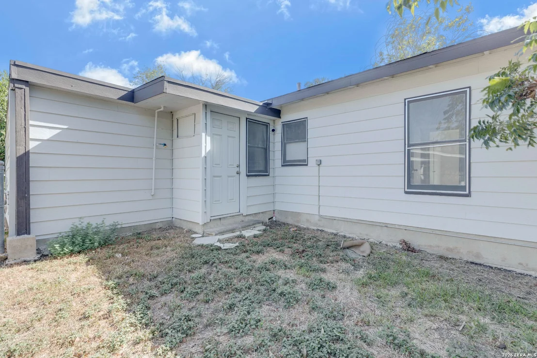 Photo of 358 ANTON DR