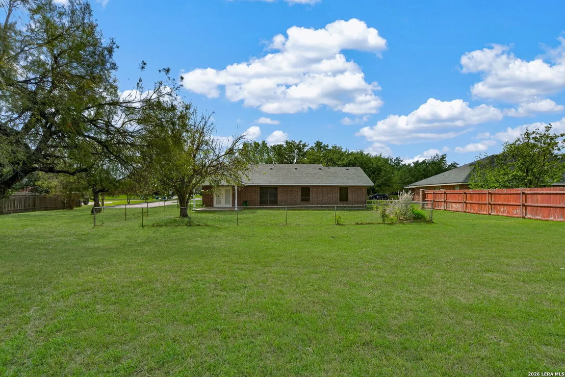Photo of 1704 STRAIT LN