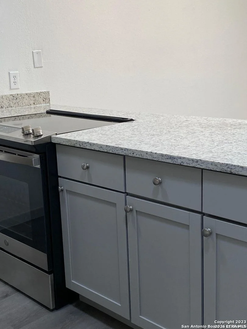 Photo of Unit 26 at 8611 Datapoint