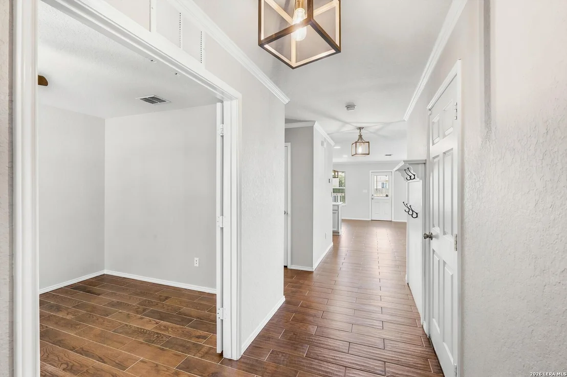 Photo of 10135 Reyes Heights