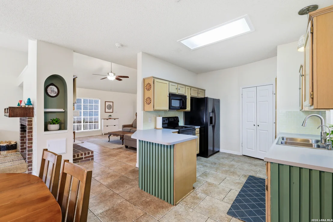 Photo of 11650 Foxford