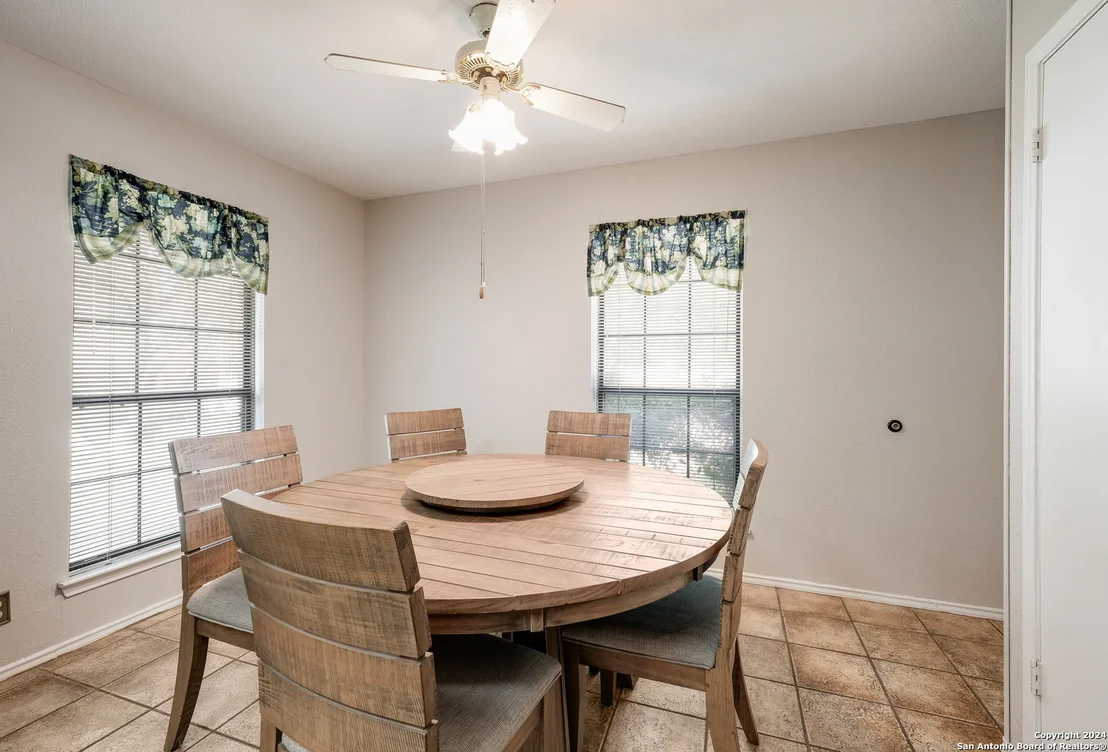 Photo of 10906 LAKE PATH DR