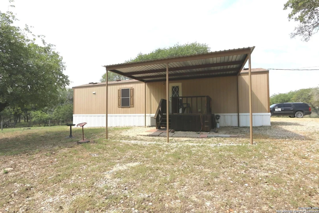Photo of 337 Lost Spring Dr