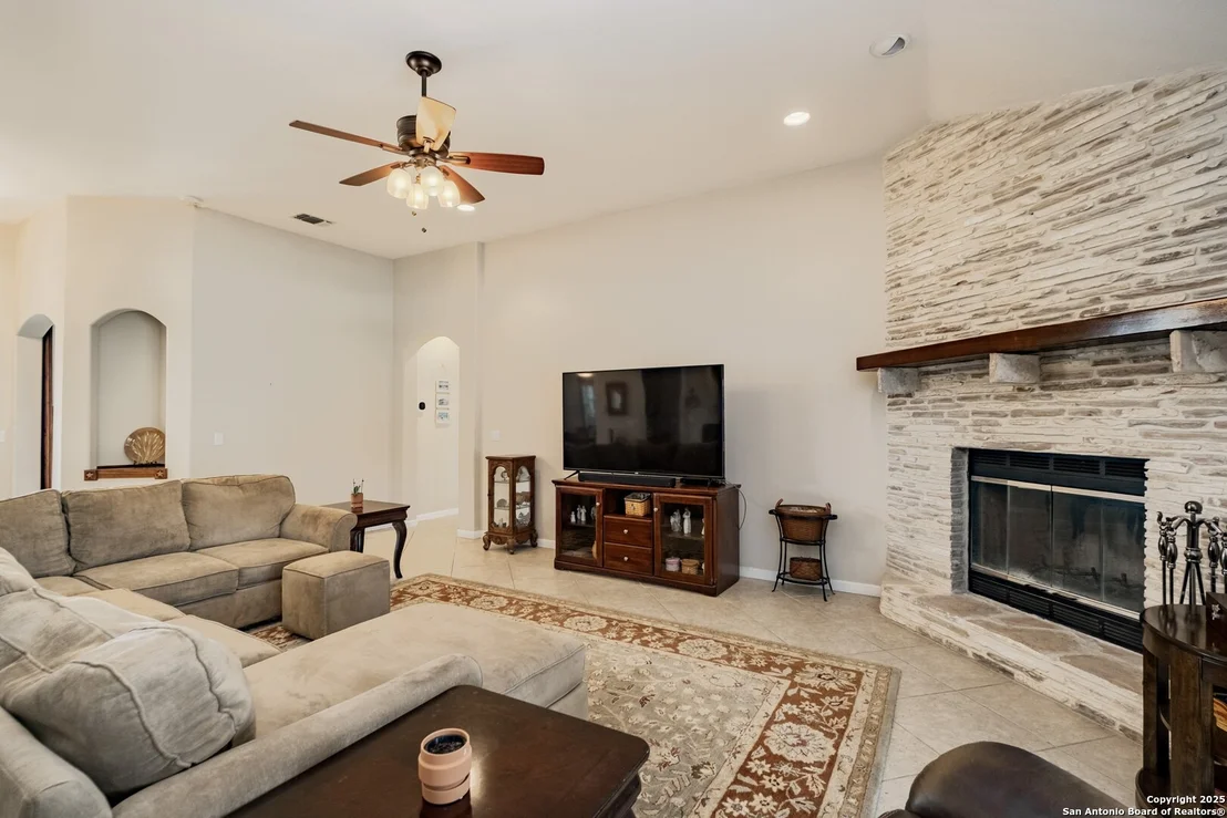 Photo of 233 N Fork