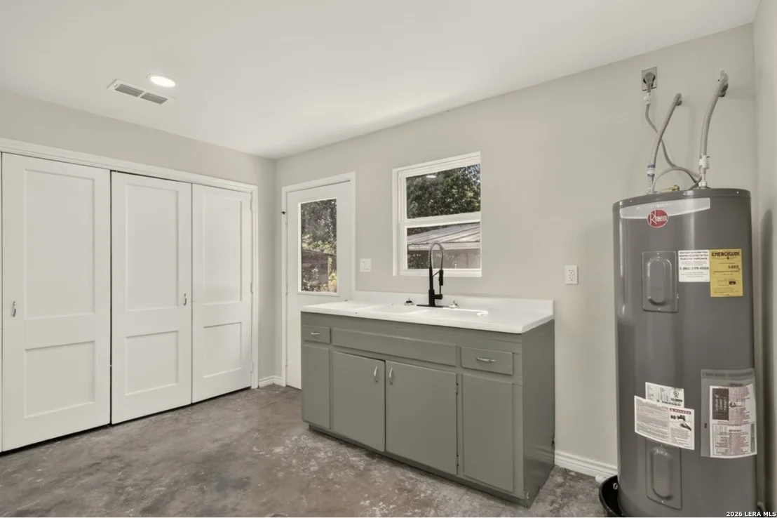 Photo of 285 Avenue I