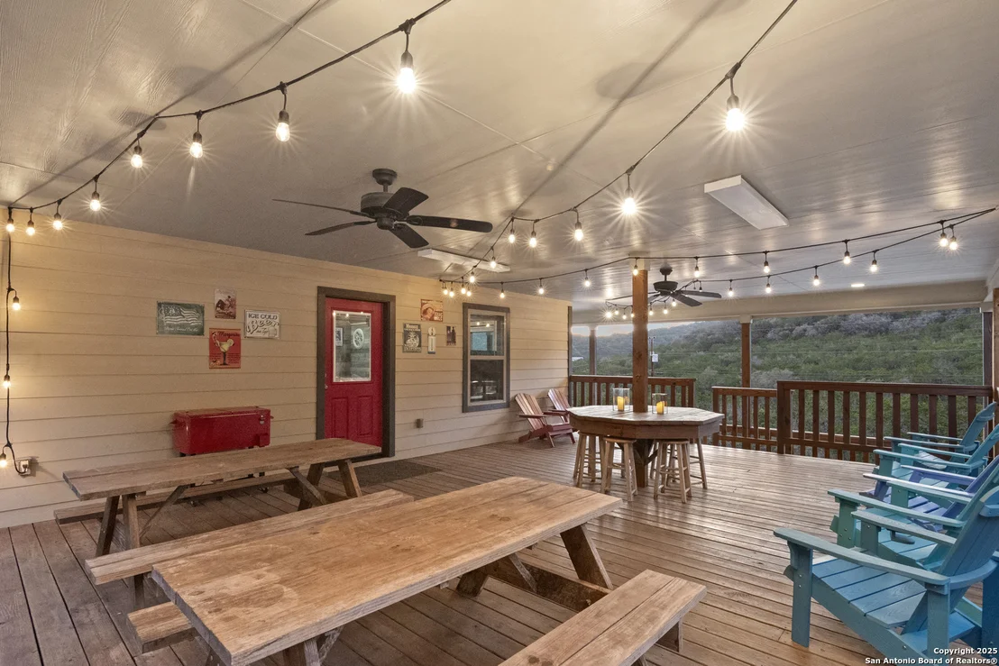 Photo of 420 Canyon Oaks
