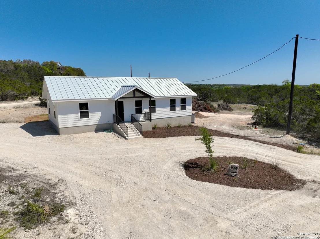 Photo of 1135 Southline