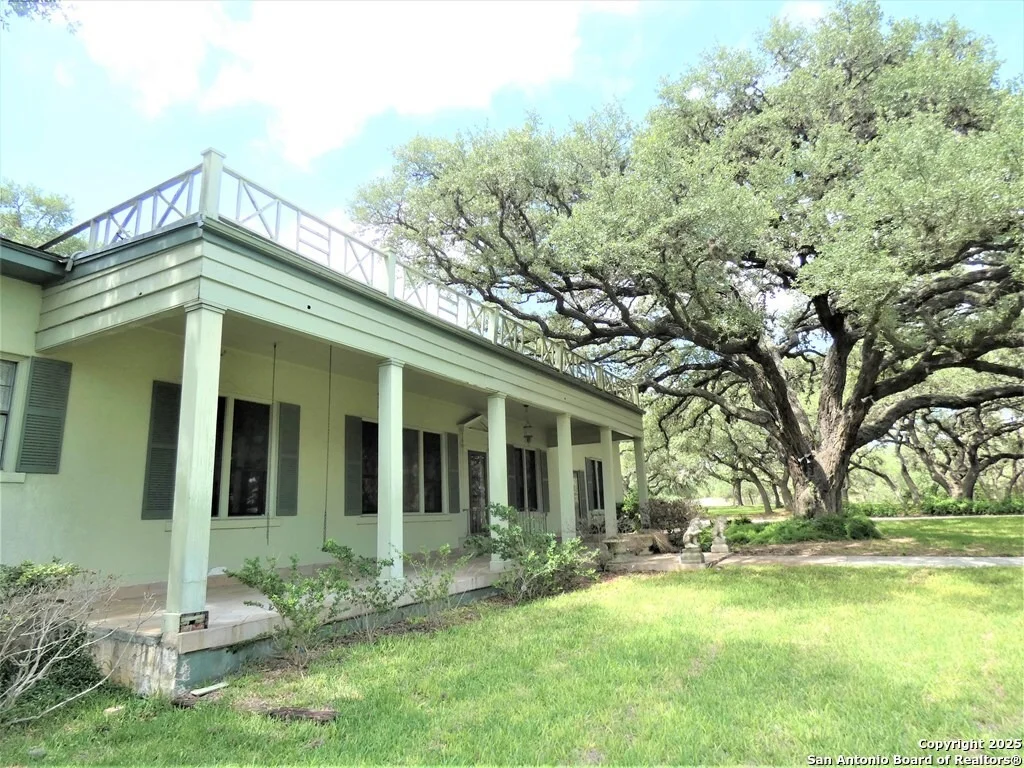 Photo of 52 Encino Loma