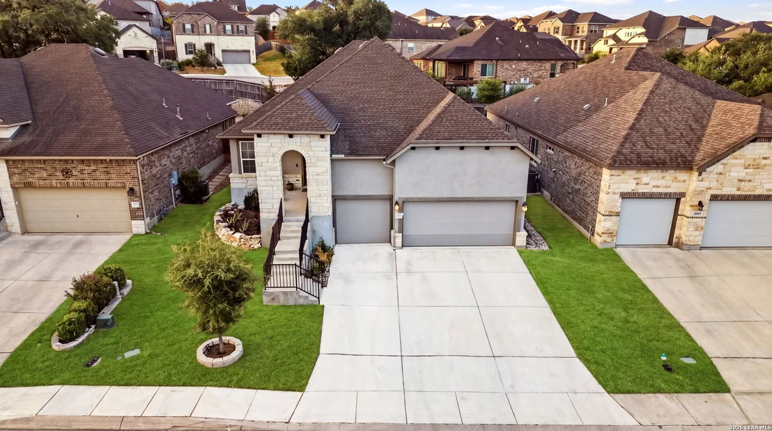 Photo of 28963 Windlesham Way