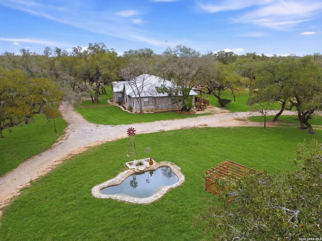 Photo of 561 County Road 785