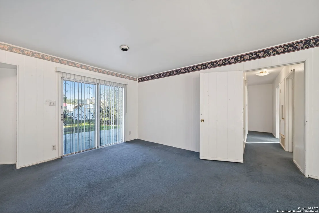 Photo of 8430 Silverstar