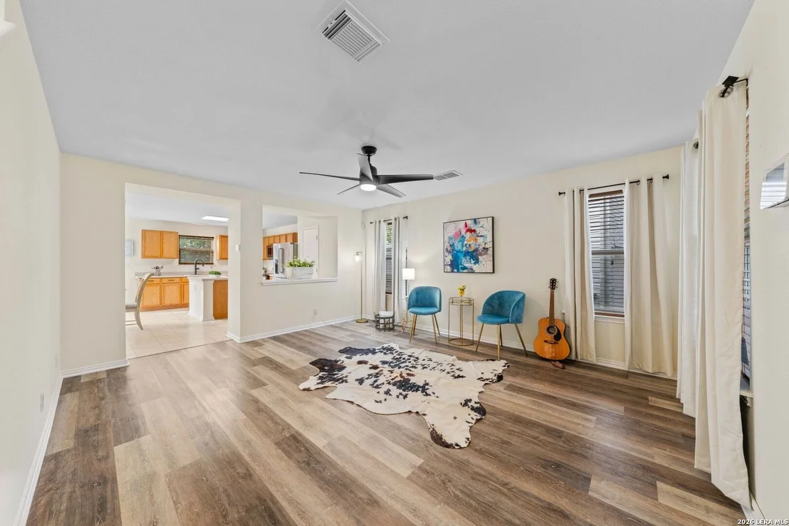 Photo of 4963 Ancient Elm