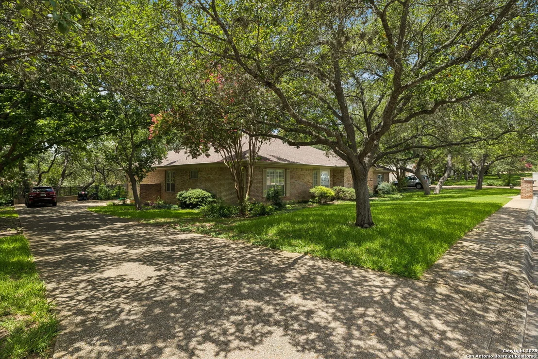 Photo of 13121 Hunters Ledge