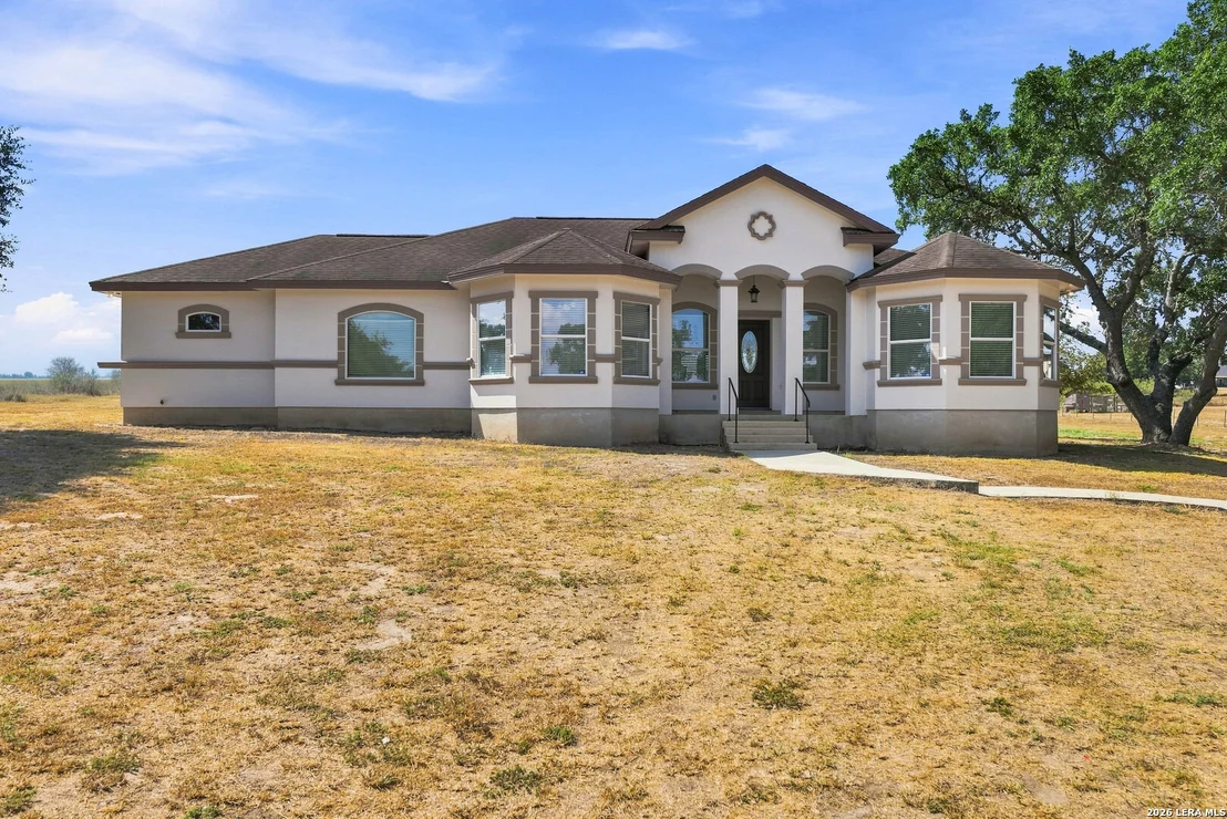Photo of 353 BIG OAK DR