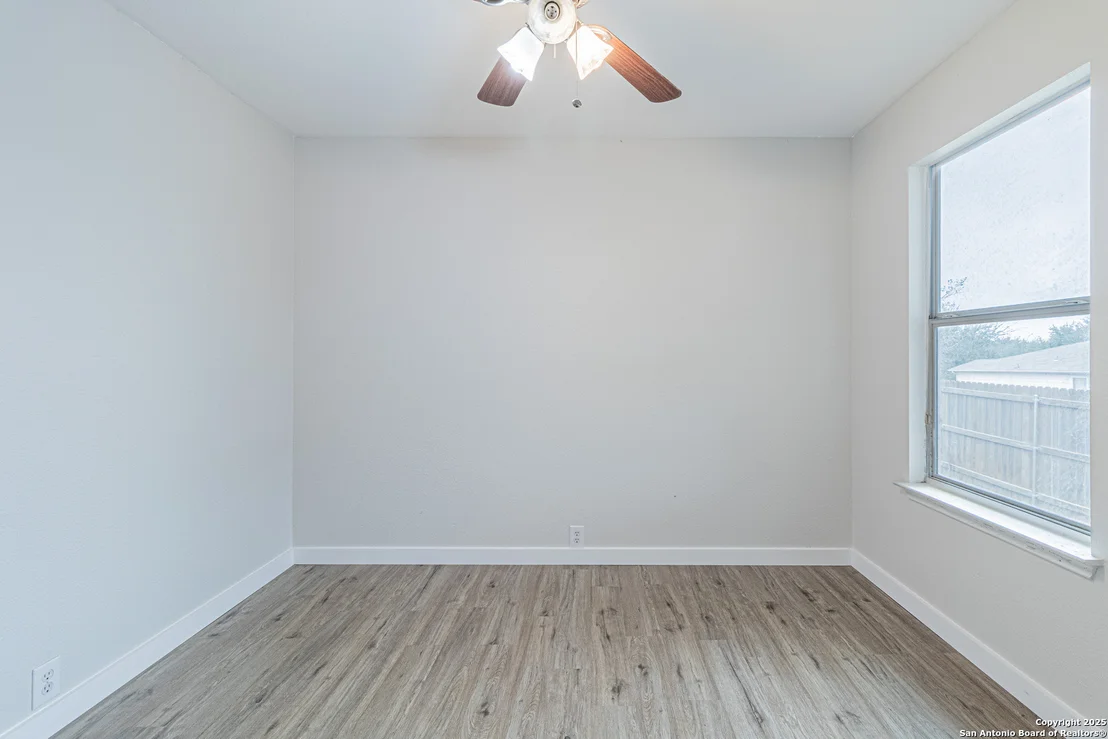 Photo of 5200 Columbia