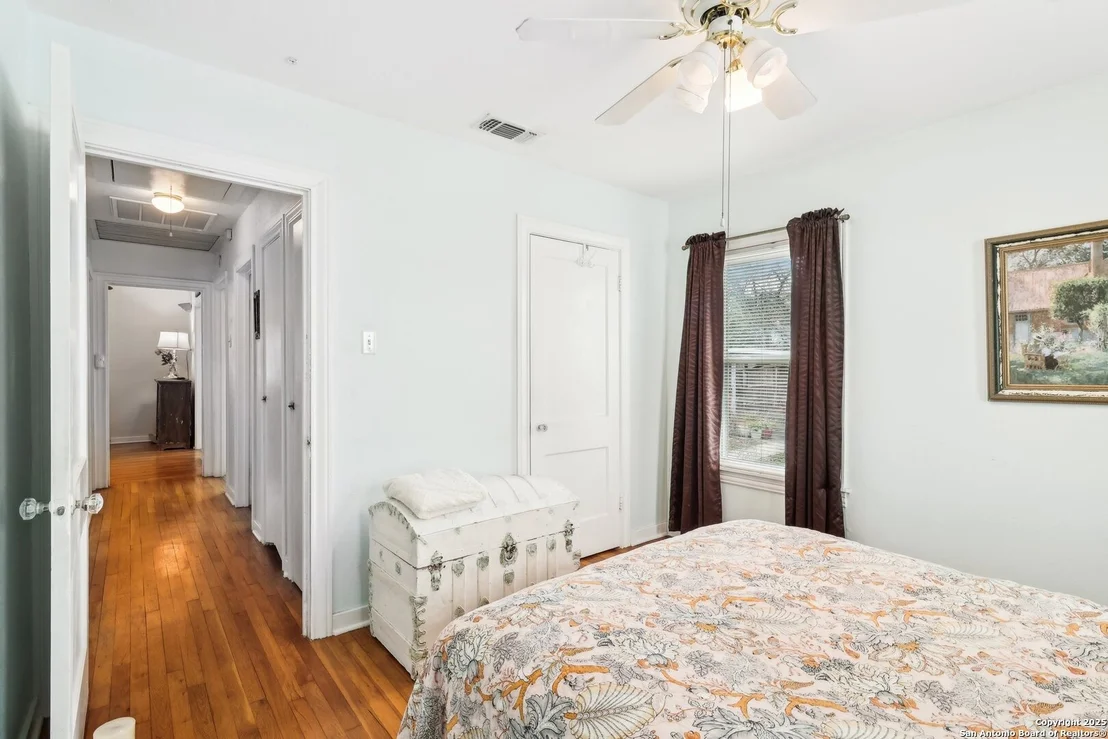 Photo of 2319 RAMONA
