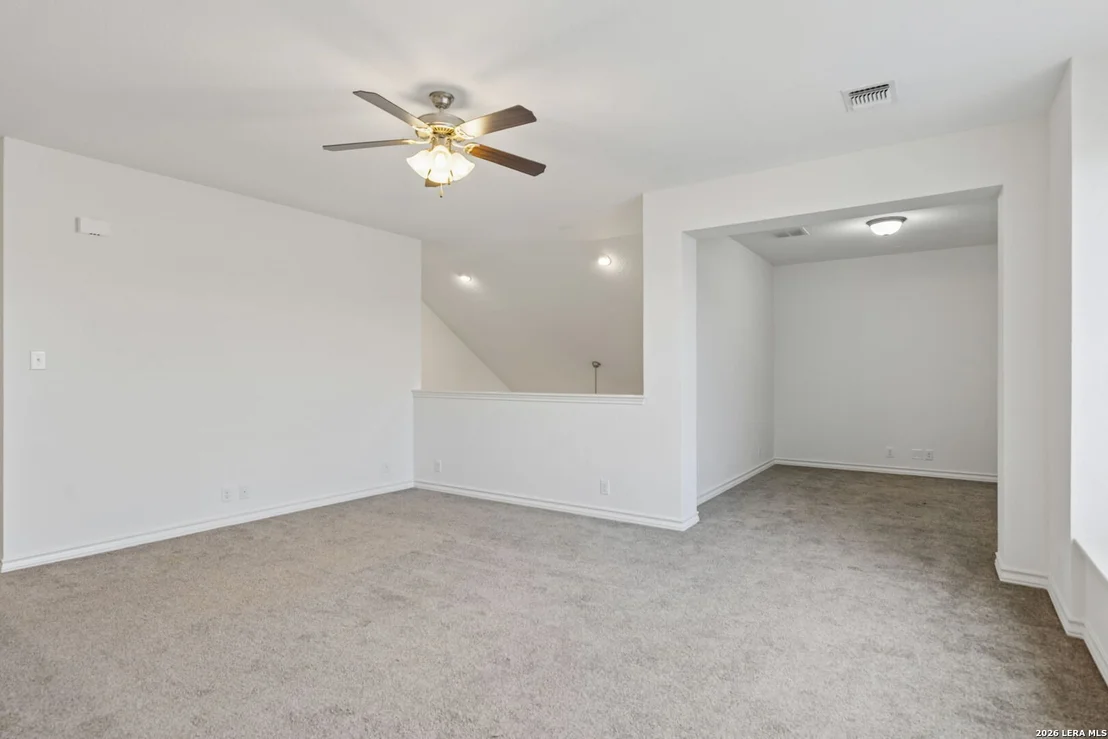 Photo of 121 Cimarron Crk