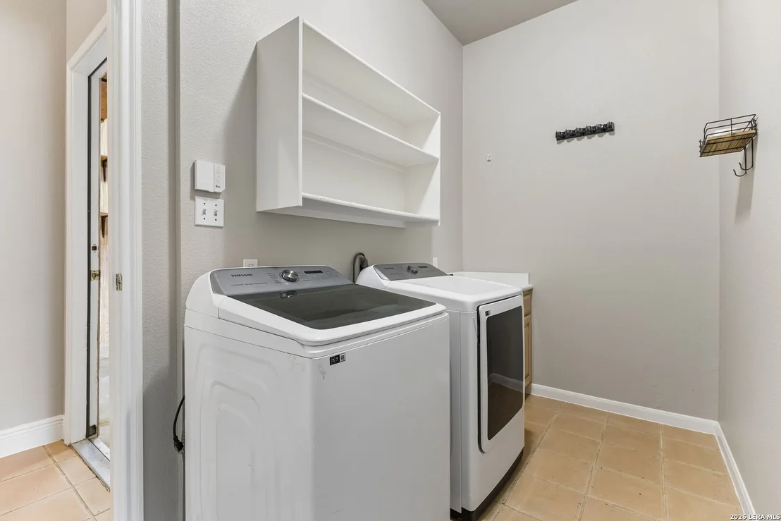 Photo of 6542 Amber Oak