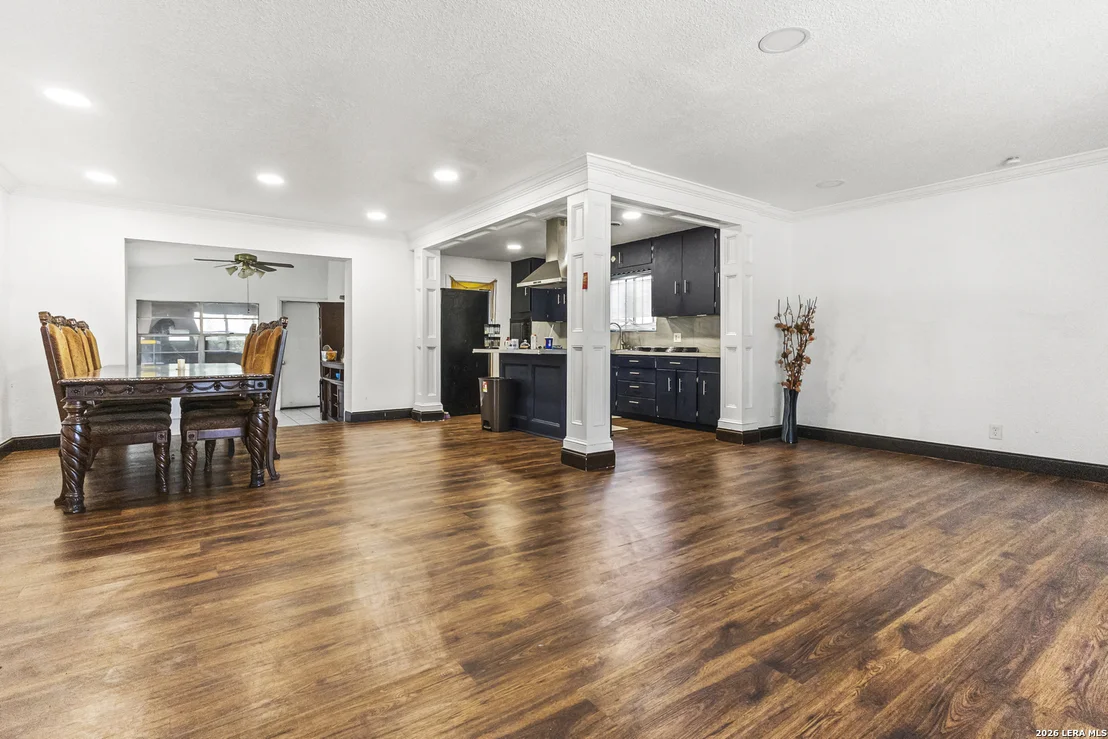 Photo of 302 Redcliff