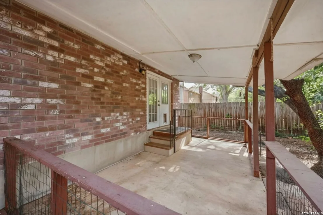 Photo of 9266 RIDGE PATH