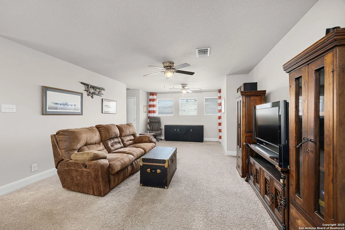 Photo of 124 White Rock
