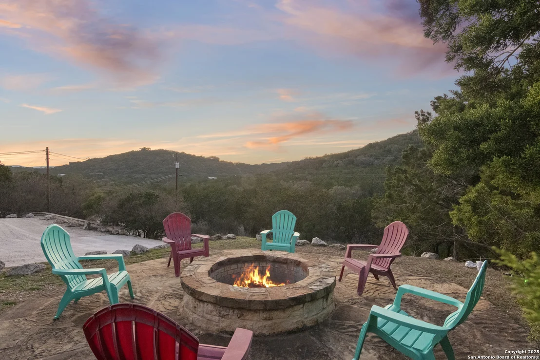 Photo of 420 Canyon Oaks