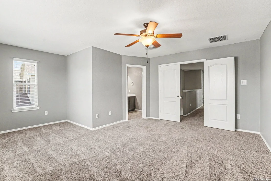 Photo of 4005 Legend Pond