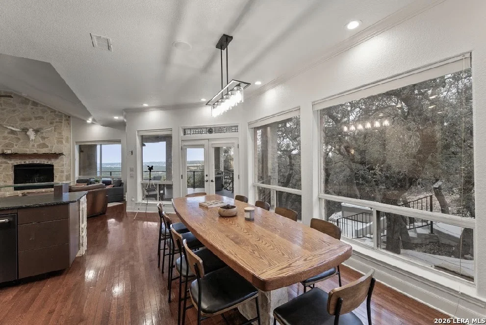 Photo of 120 Eagle Cliff Cir