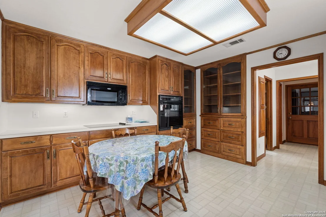 Photo of 1315 Walter Ellison