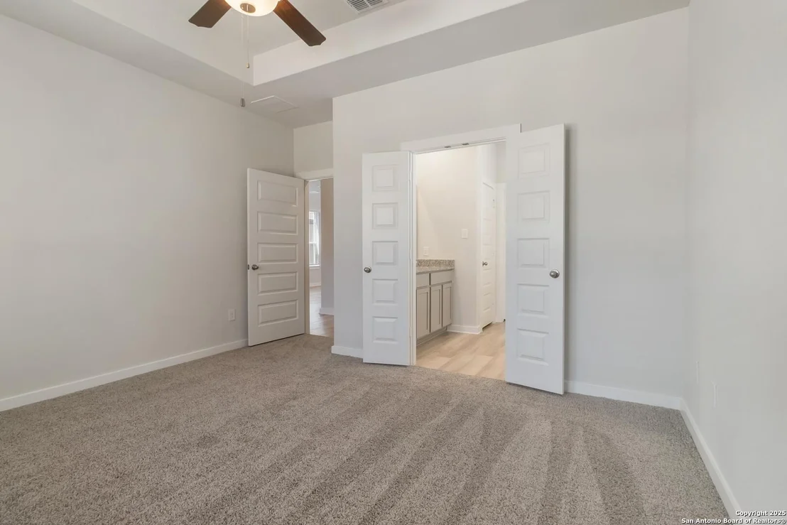 Photo of 15018 Homing Meadow