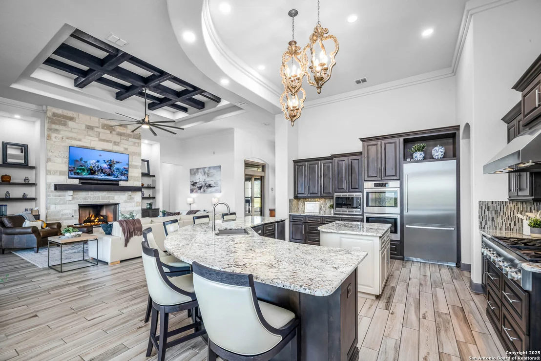 Photo of 2330 Occidente