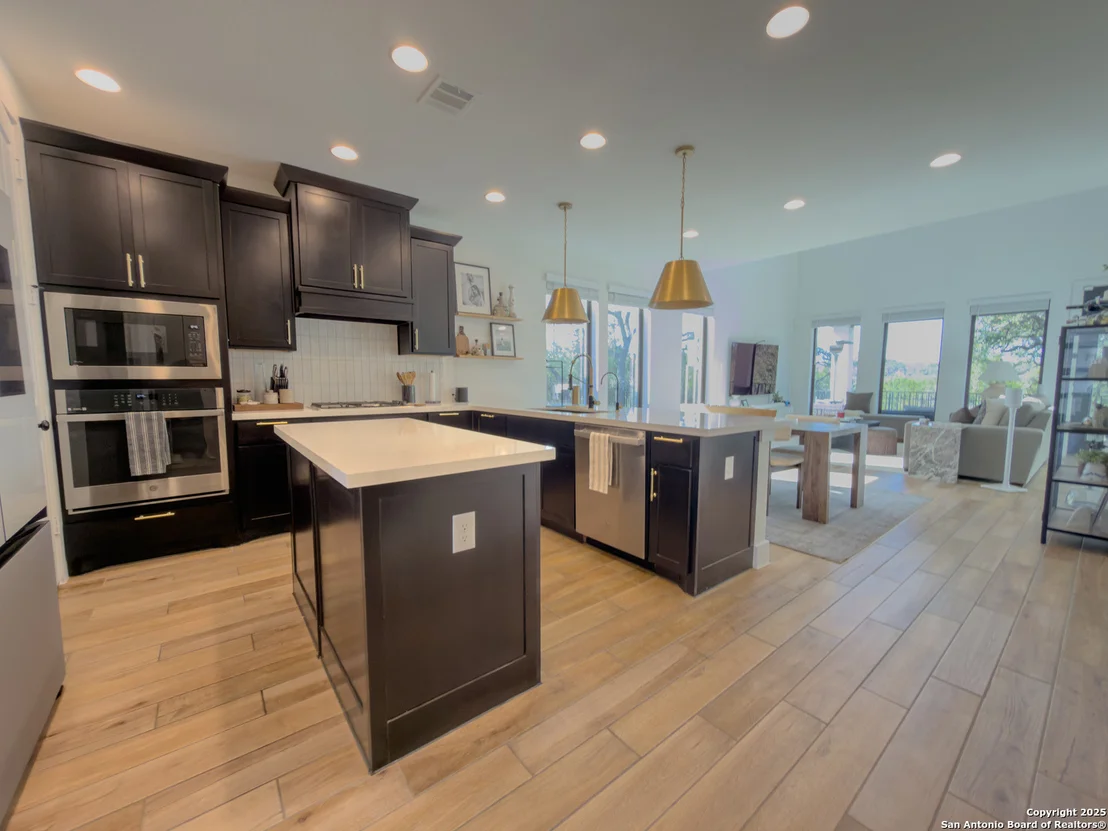 Photo of 416 Kimble Creek