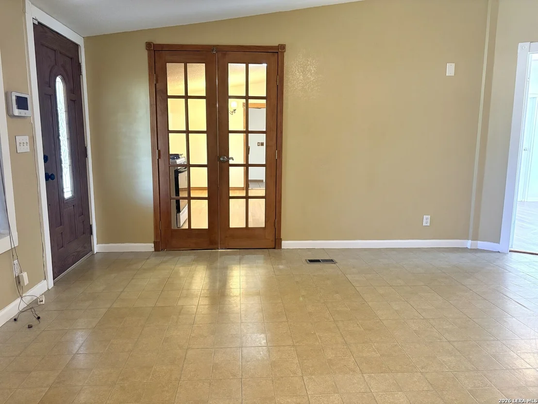 Photo of 42 Mobile Rd