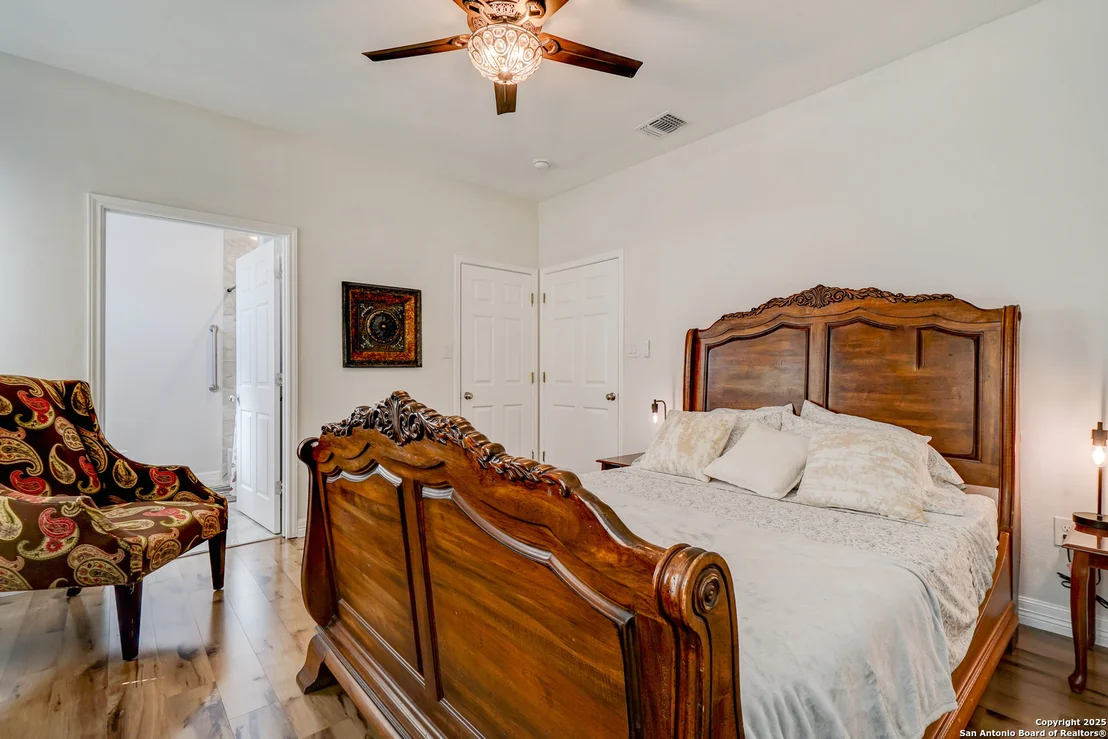 Photo of 1503 Edison Dr