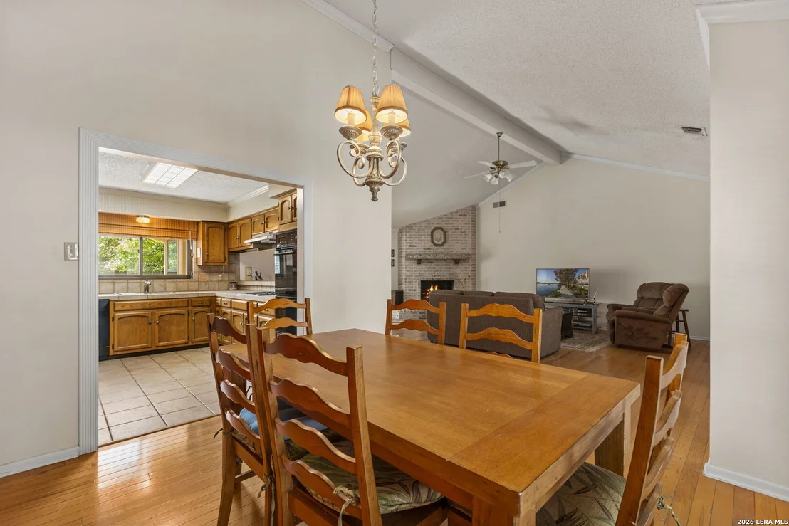 Photo of 2422 Shadow Cliff St