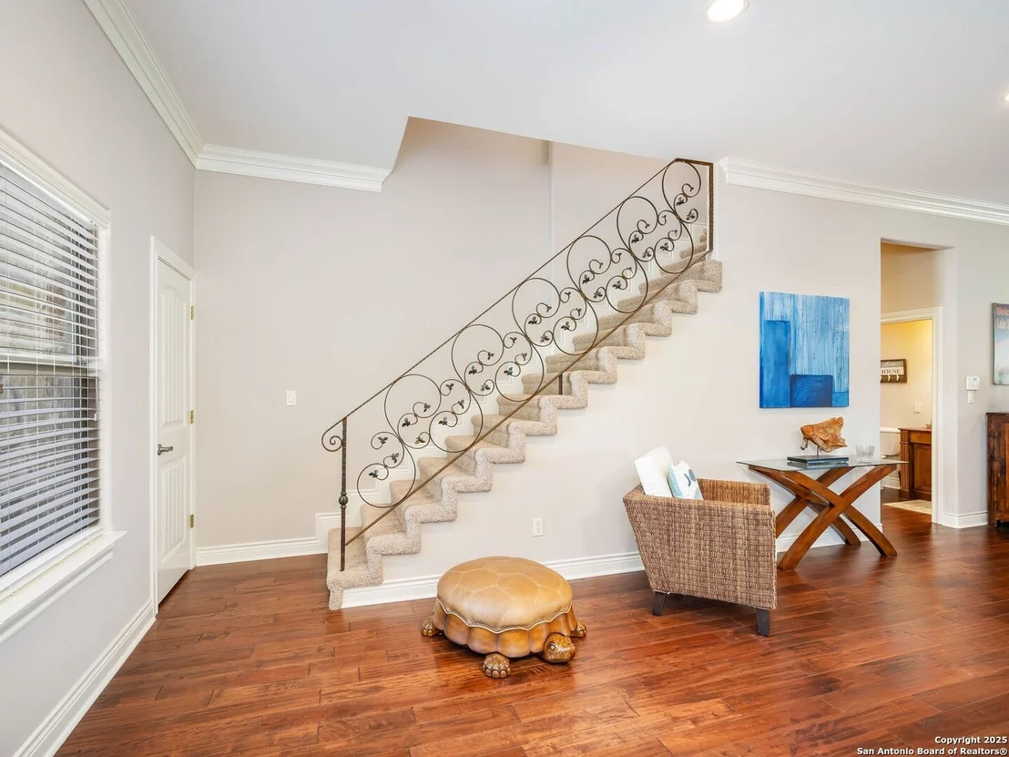 Photo of 705 RIDGEROAD DR