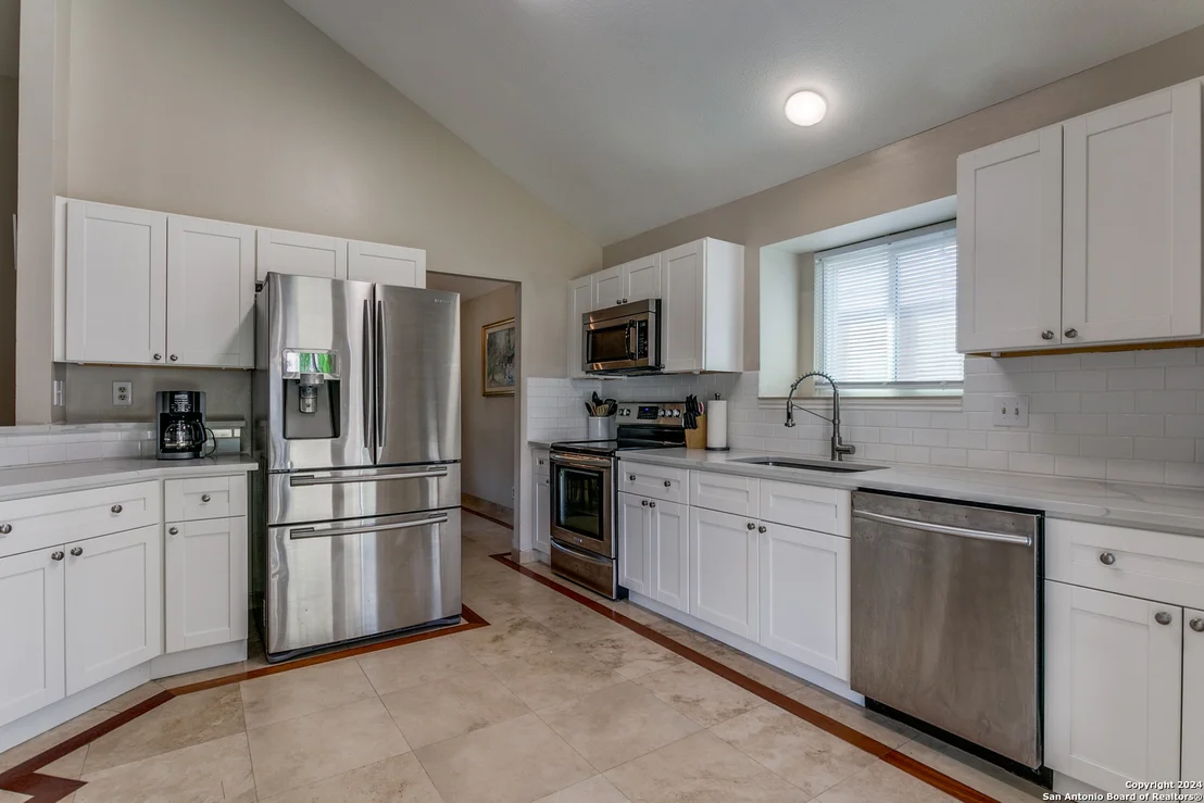 Photo of 8113 FOREST DAWN