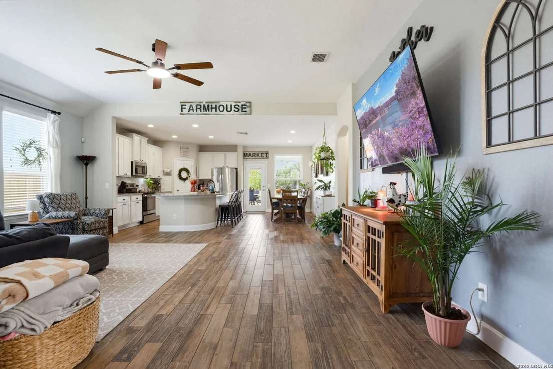 Photo of 1612 ALVIN CIR